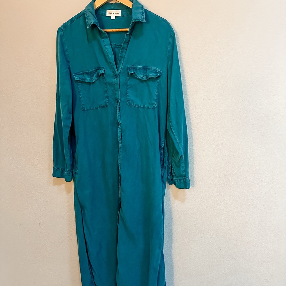Anthropologie cloth & stone Collared Teal Button Down Dress with Raw Hem Slits